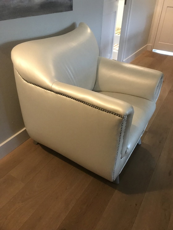 Image 1 of Bretz Armchair White Leather (Pearl)