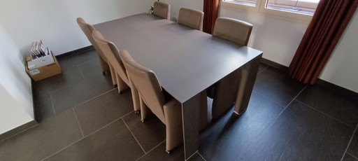 Fame Dining Table