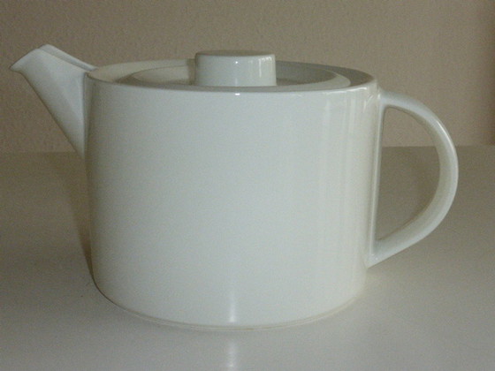 Image 1 of Arabia teapot