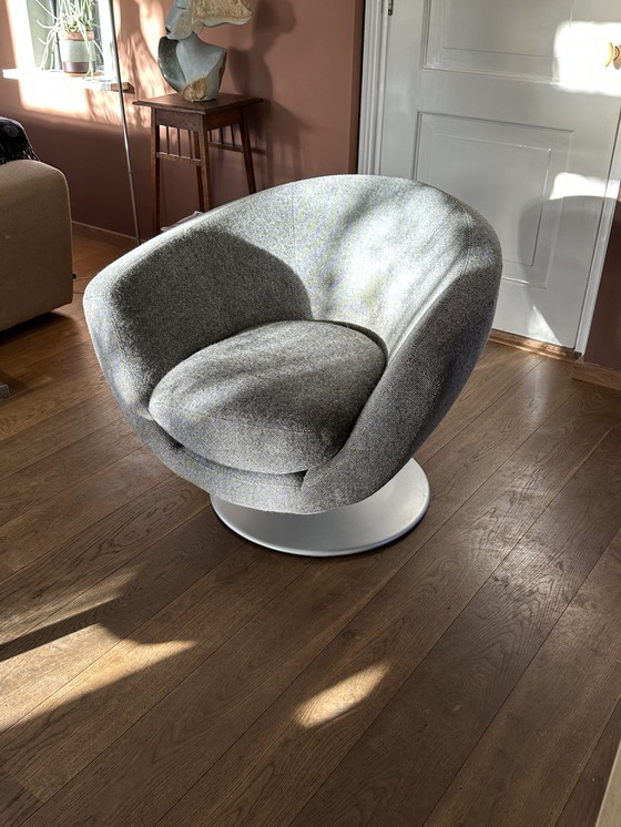 Image 1 of Gelderland Swivel Armchair Reupholstered 5 Years Aged With Kvadrat Hallingdal 65 166 Black Cream White.