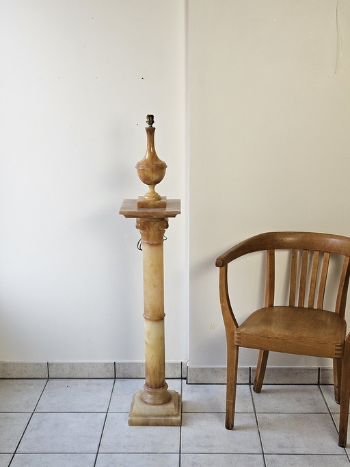French Vintage Neoclassical Alabaster Base and Lamp with Silk Lampshade - 60S