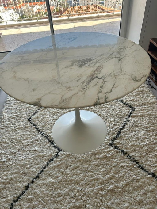 Marble table Knoll