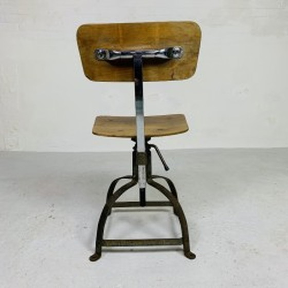 Image 1 of Chaise industrielle, tabouret, chaise d'atelier par Bienaise - années 1950