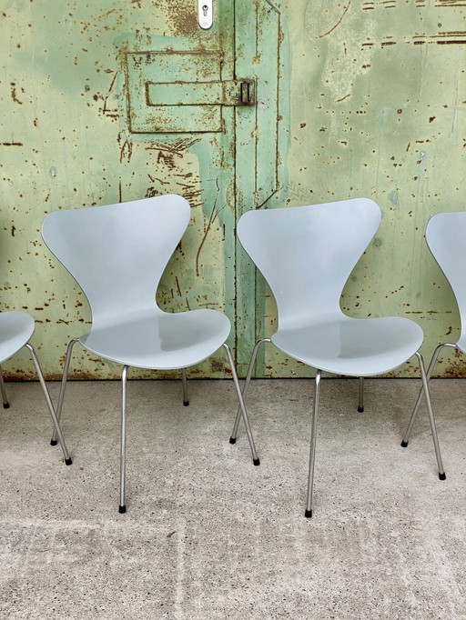 4x Dining Chair 3107 de A. Jacobsen pour Fritz Hansen, Denmark, 1989