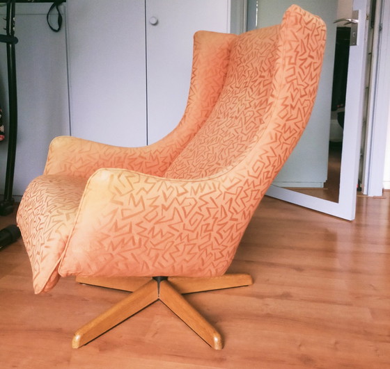 Image 1 of Montis Armchair