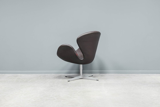 Image 1 of Swan Chair