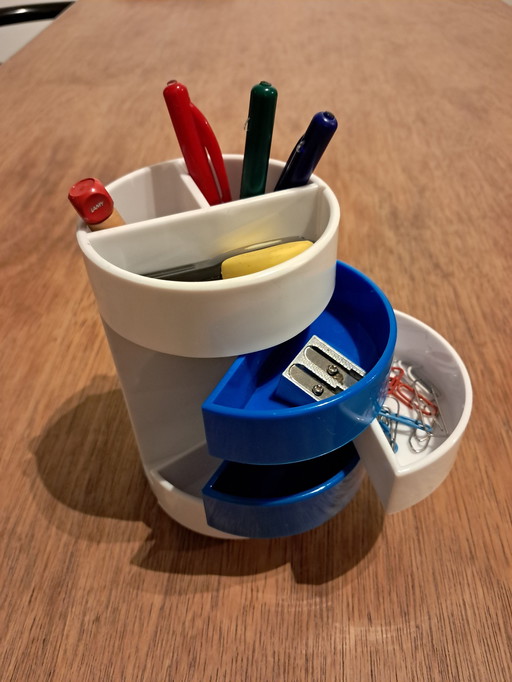 1 x Pen holder 90's