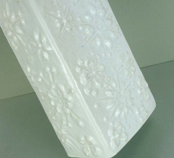 Image 1 of  scheurich vase "kosmos" white glaze sputnik pattern model 263-31