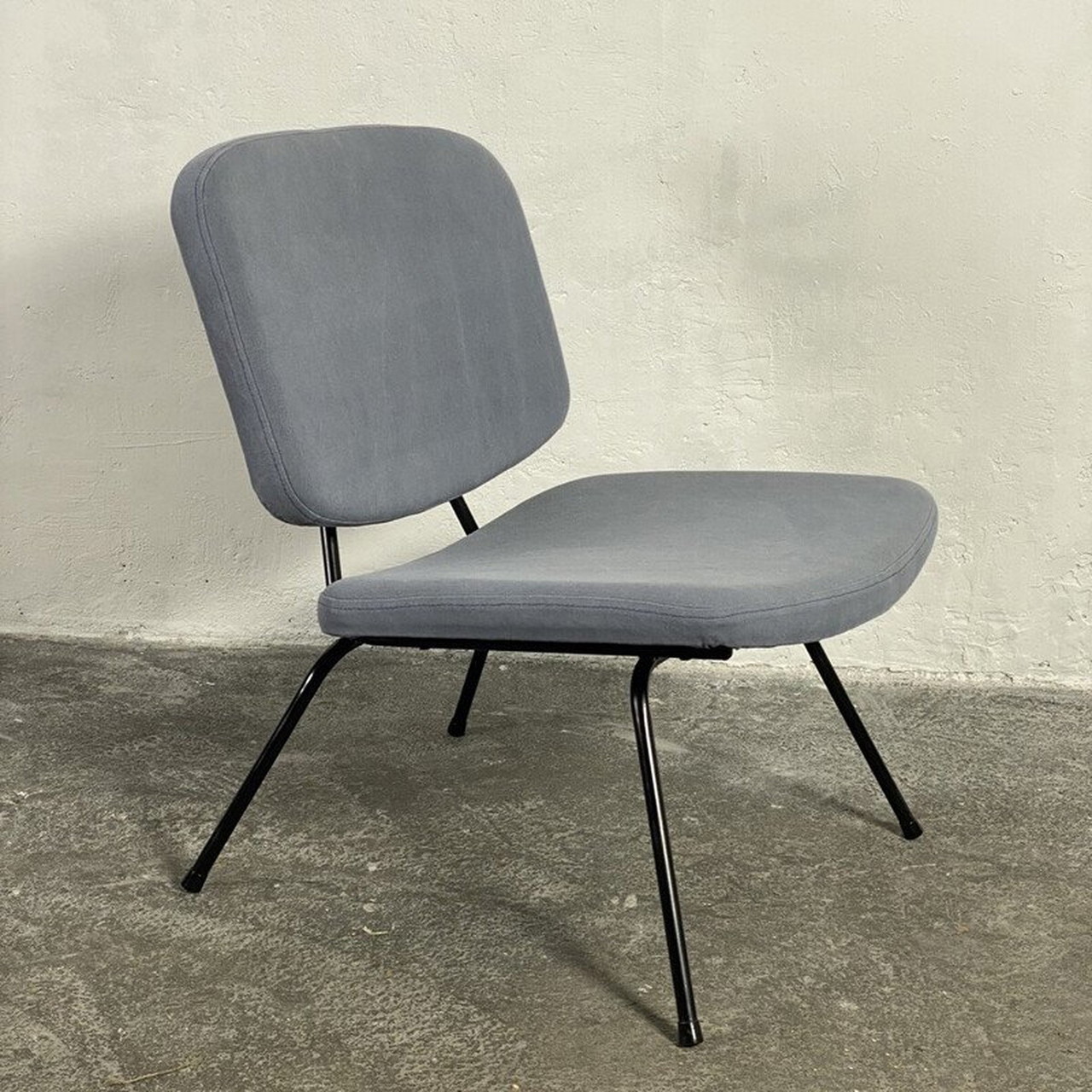 Vintage CM190 easy chair in black lacquered steel and fabric by Pierre  Paulin for Thonet, 1950