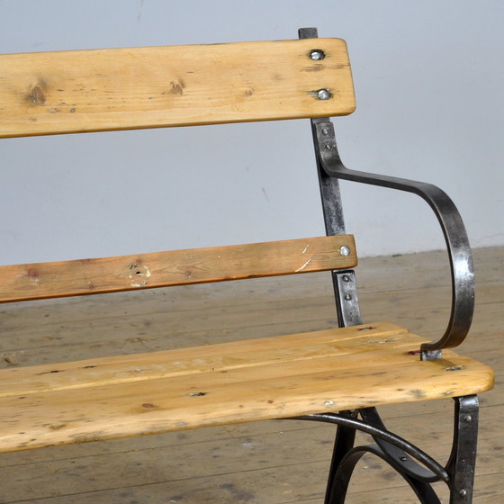 Image 1 of Panchina da parco in ferro rivettato, anni '20