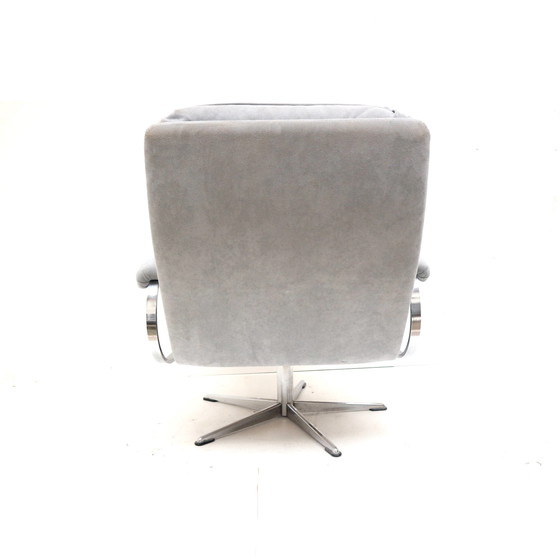 Image 1 of Fauteuil vintage avec revêtement en daim gris fabriqué dans les années 1970