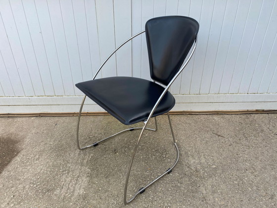 Image 1 of Lot De 4 Fauteuils Chaises Linda De Arrben Cuir Noir Armature Acier Chromé Vintage 1980