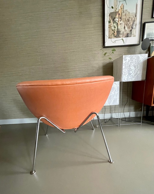 Artifort Orange Slice armchair refurbishment