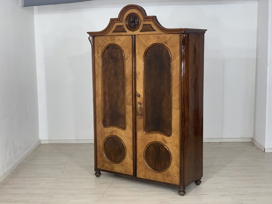 Image 1 of Louis philippe armoire à vêtements armoire à linge antique vers 1880