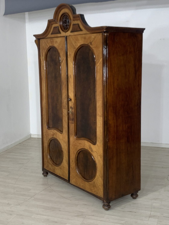 Image 1 of Louis philippe armoire à vêtements armoire à linge antique vers 1880