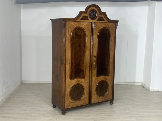 Image 1 of Louis philippe armoire à vêtements armoire à linge antique vers 1880