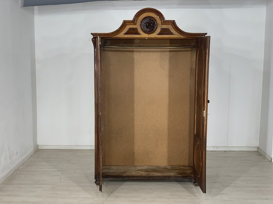 Image 1 of Louis philippe armoire à vêtements armoire à linge antique vers 1880