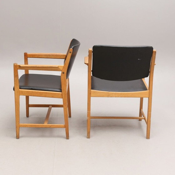 Image 1 of Coppia di poltrone vintage in similpelle e legno