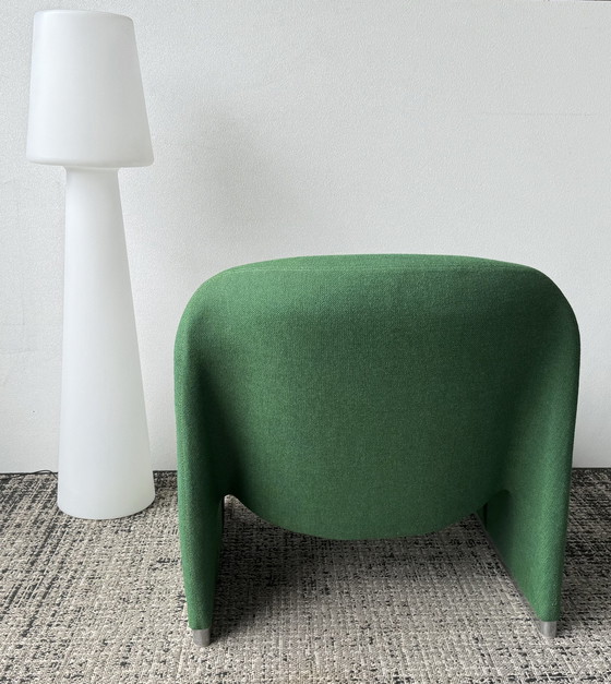 Image 1 of Artifort Fauteuil Alky Vert