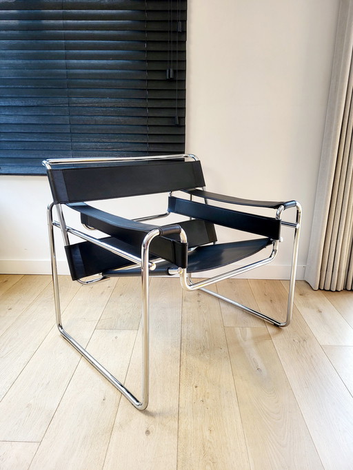 Chaise Gavina Wassily par Marcel Breuer