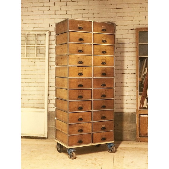 Image 1 of Vintage light wood chest of drawers