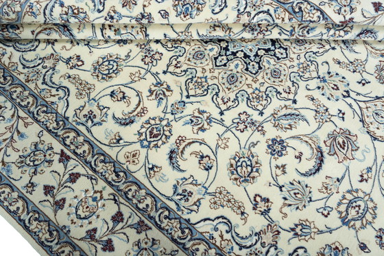 Image 1 of 298 X 216 Cm Hand-Knotted Nain Rug With Silk