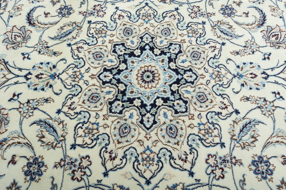 Image 1 of 298 X 216 Cm Hand-Knotted Nain Rug With Silk