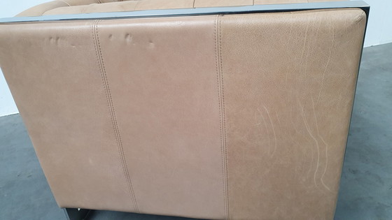 Image 1 of fauteuil chesterfield vintage design cuir beige camel modèle cube