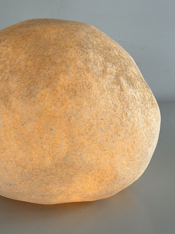 Image 1 of Grande lampe de table "Pebble" en résine par André Cazenave