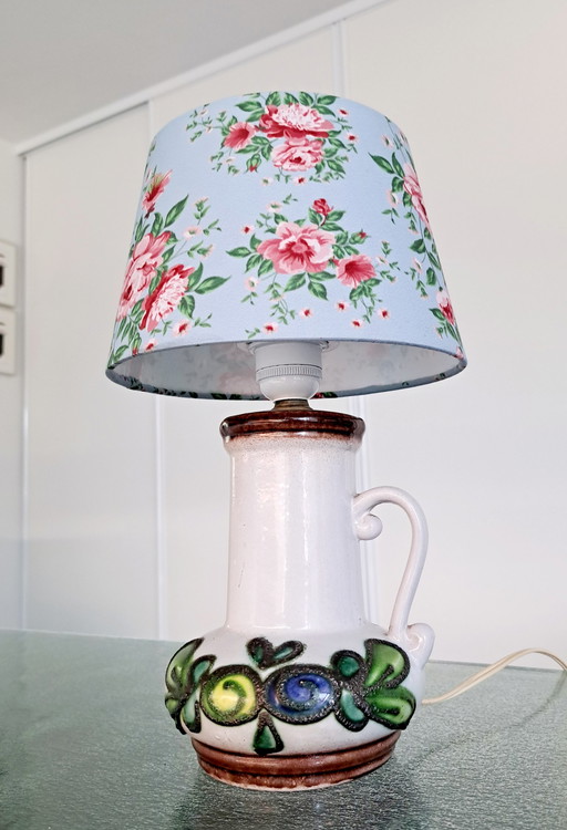 Ceramic table lamp