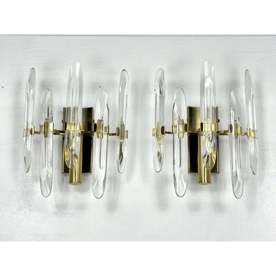 Image 1 of Pair of vintage wall lamps in glass and gilded brass by Sciolari, Italy 1970s