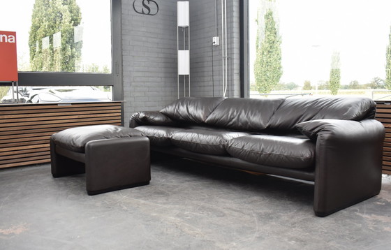 Image 1 of Beautiful Cassina Maralunga 675 -3 Vico Magistretti Design Sofa