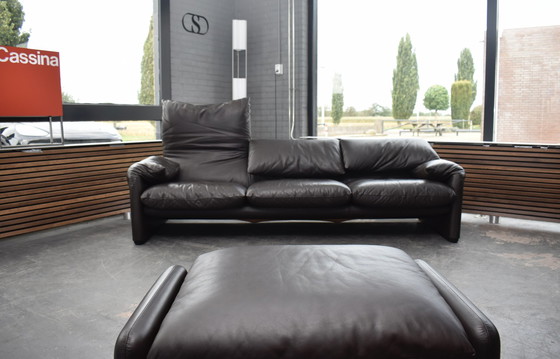 Image 1 of Beautiful Cassina Maralunga 675 -3 Vico Magistretti Design Sofa