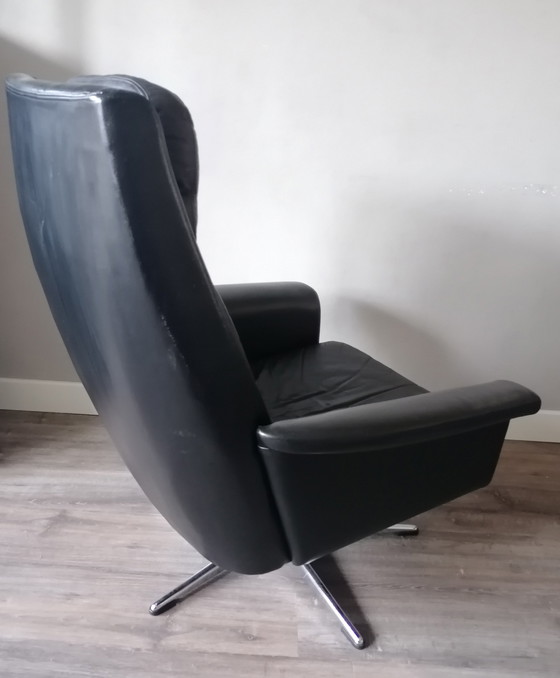 Image 1 of Mid-century chair