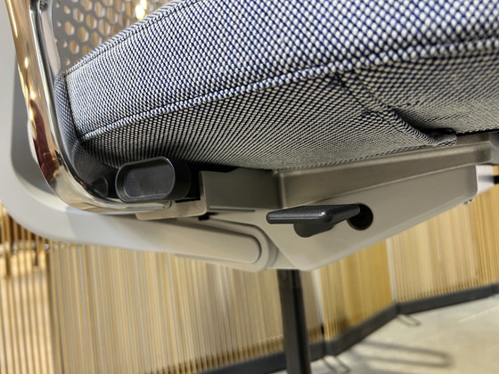 Image 1 of Vitra Id Air Office Chair