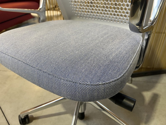 Image 1 of Vitra Id Air Office Chair