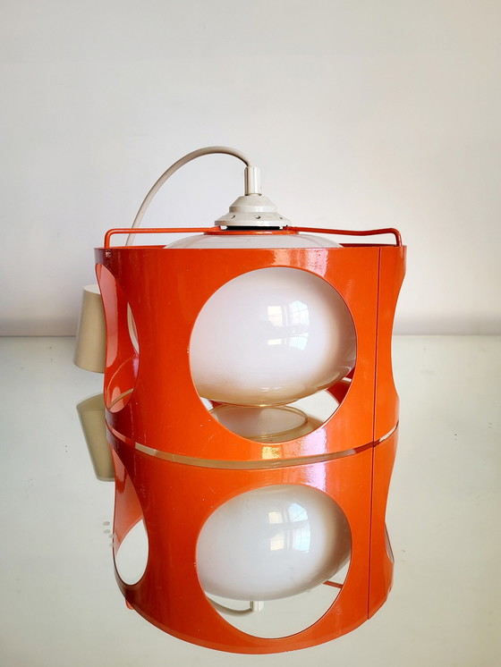 Image 1 of Lampada a sospensione Space Age, metallo arancione, sfera in vetro opalino, anni &#39;60-&#39;70