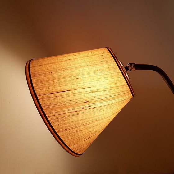 Image 1 of Lampe de table Mid Century en laiton