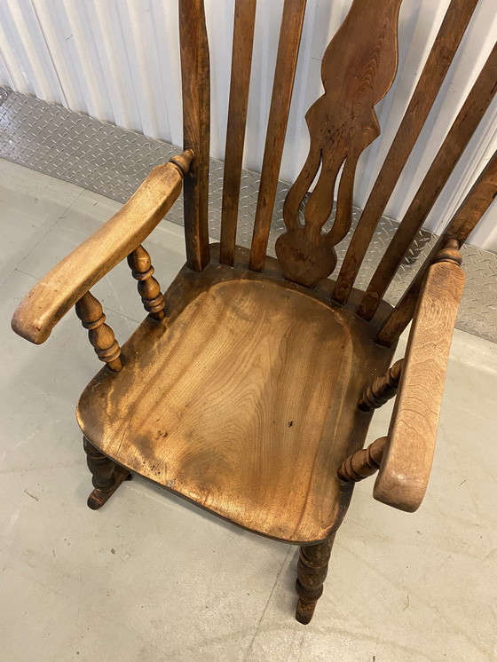 Image 1 of Chaise à bascule vintage