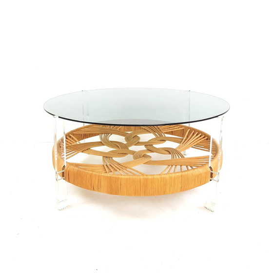Image 1 of Table basse vintage | table basse verre fumé rotin