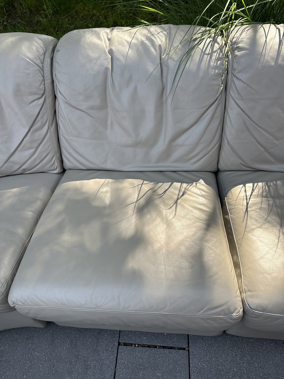 Image 1 of Vintage element couch