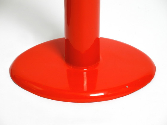Image 1 of Due grandi sculture astratte in metallo rosso da pavimento, in edizione limitata, di Tony Almén e Peter Gest per Ikea, 1990 