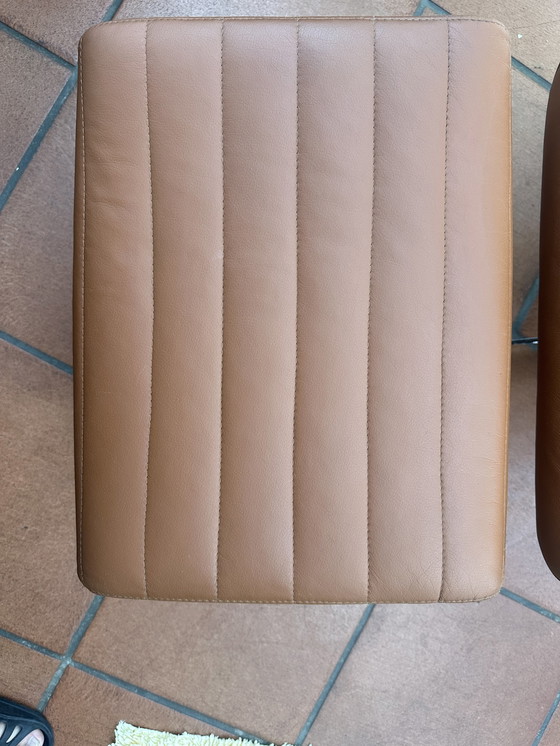 Image 1 of Swivel vintage lounge chair in brown leather