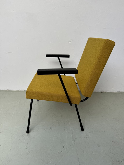 Gispen 1401 armchair by Wim Rietveld