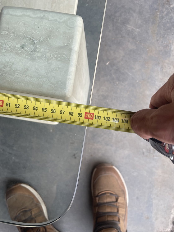 Image 1 of Table basse vintage en travertin