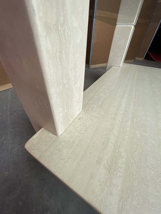Image 1 of Table basse vintage en travertin