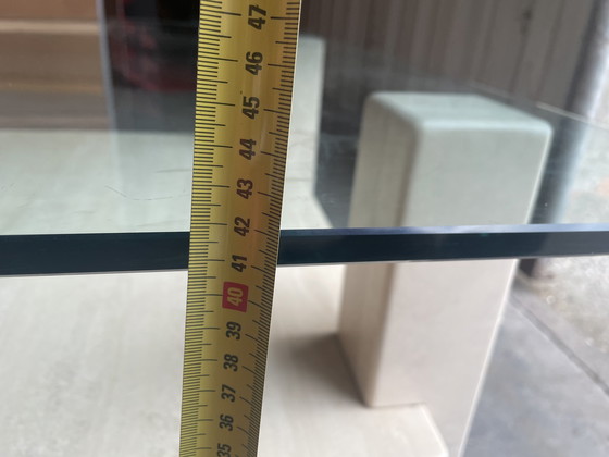 Image 1 of Table basse vintage en travertin