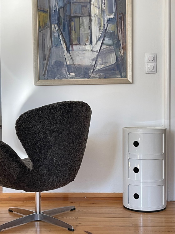 Image 1 of Arne Jacobsen Swan Chair