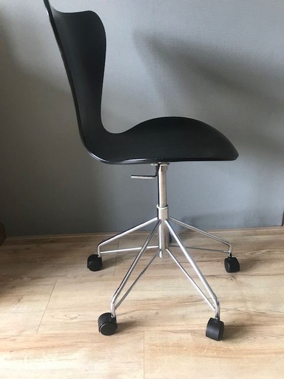 Image 1 of Fritz Hansen office chair