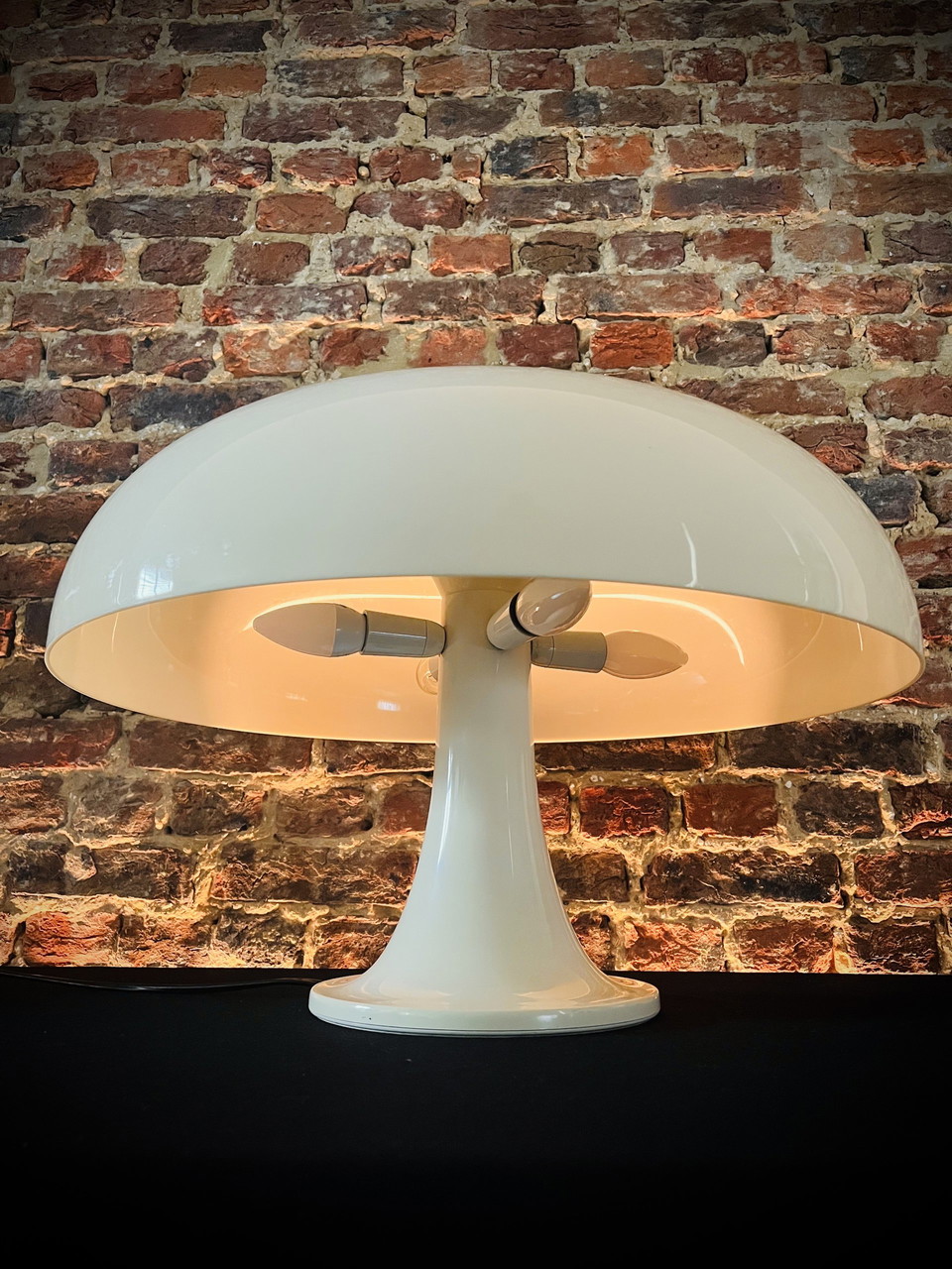 Artemide Nesso Giancarlo Mattioli lamp - early vintage edition
